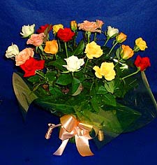  Batman hediye çiçek yolla  13 adet karisik renkli güller