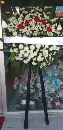 Cenaze çiçeği cenaze çiçek modelleri  Batman çiçek gönderme 