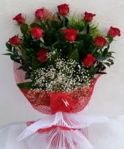 11 adet kırmızı gülden görsel çiçek  Batman çiçek satışı 